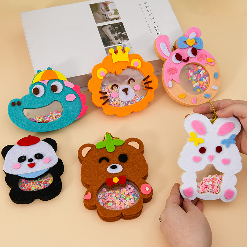 Cartoon Non Woven Shake Pendan - Kid Toys And Craft recension och pris